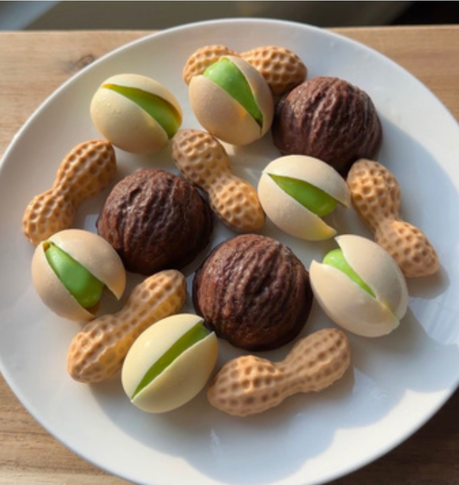 Peanuts Shaped Ice Cream Pops Recipe